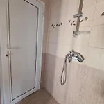 Guest Kostovi