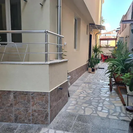 Частна квартира Guest Kostovi Несебър