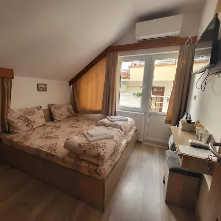 Rum i privatbostad Guest Kostovi Nesebar