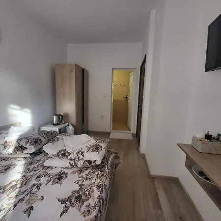 Guest Kostovi Проживание в семье