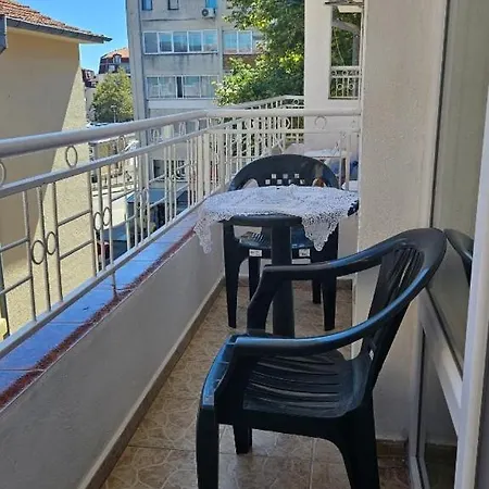 Guest Kostovi Homestay